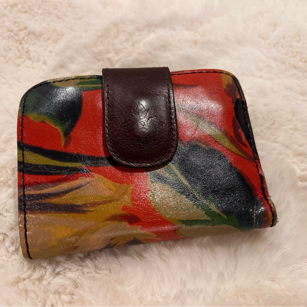 Patricia‎ Nash Iberia Wallet in Tropical Dreams, Leather.